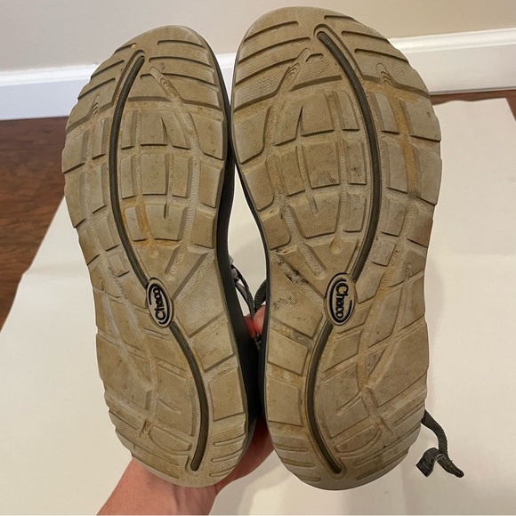 Chaco Women's Apex Gray Strappy Sandals US 8 Toe Loop Flats Outdoor Hiking - Picture 8 of 8